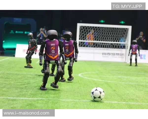 武汉足球队与重庆足球队赛后复盘分析比赛节奏与战术表现